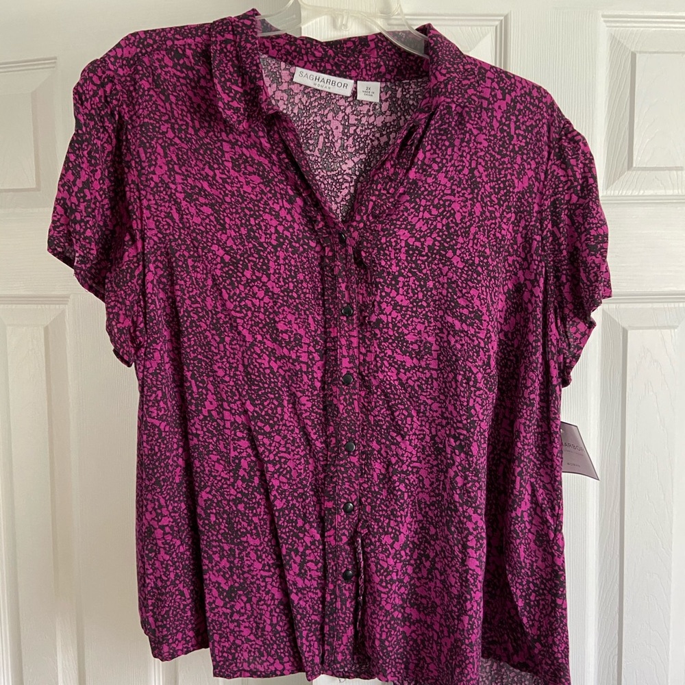 NWT WOMENS PATTERNED BLOUSE